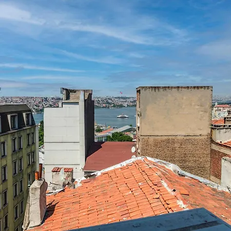 Golden Horn Hidden Haven *