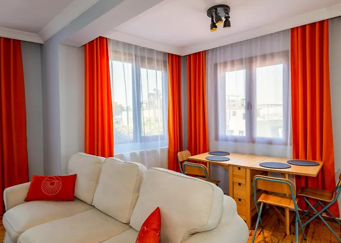 Golden Horn Hidden Haven * Istanbul